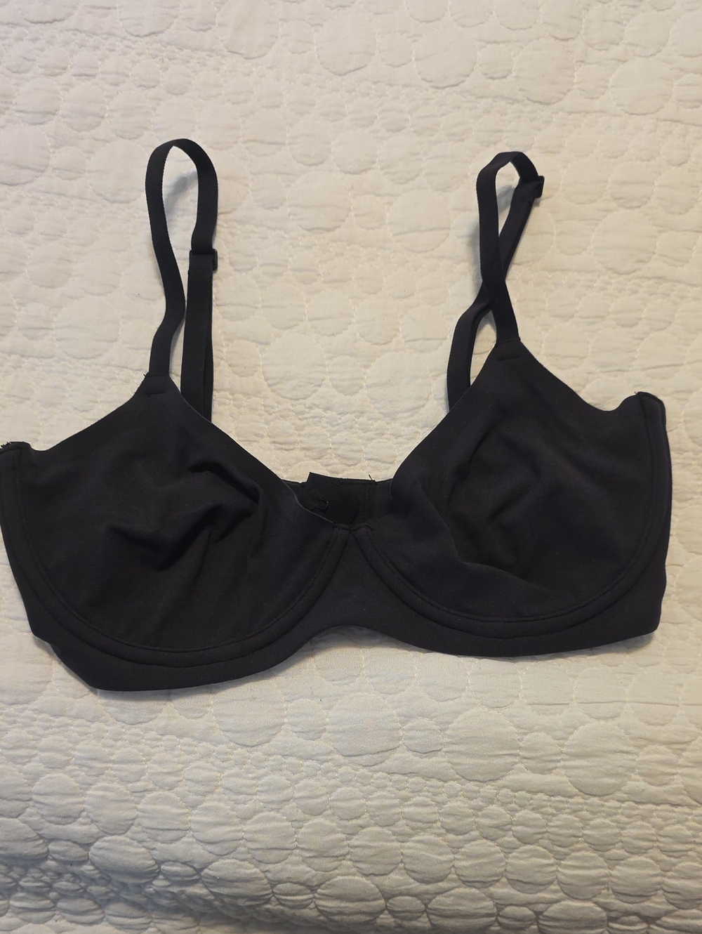 SKIMS Black Underwire Bra with Adjustable Straps (NWOT)
